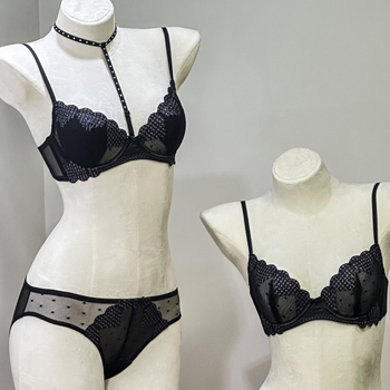 Francusko-stilni seksi push-up grudnjak s izvezenim srcem i komplet donjeg rublja