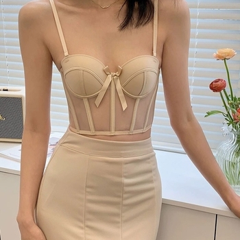 Женски сутиен с дантела, френски стил; найлонова материя; подплата Nylon/nylon; чашки с тънък формован дизайн; отделяеми двойни презрамки; 80-90% найлон съдържание; дишащ, push-up, събиращ