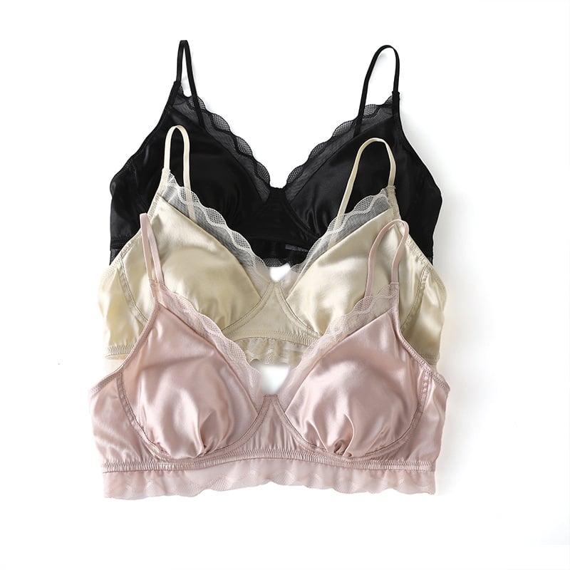 Donje rublje od Mulberry svile, prozračne trokutaste košarice s tankim oblikovnim uloškom, čipkasti rub, podstava od Mulberry svile, fiksni dvostruki naramenice