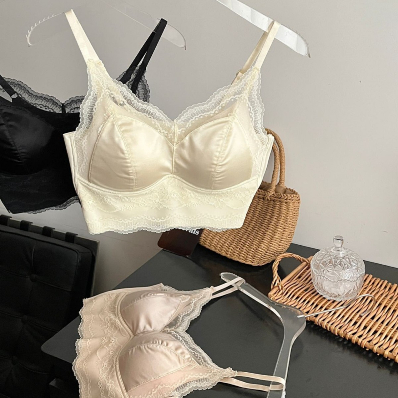 Čipkasti grudnjak s otvorenim leđima, bežični, trokutasti košarice, prozračni najlon 80–90%, duljina prsnog koša, francuski stil elegantnog leđa