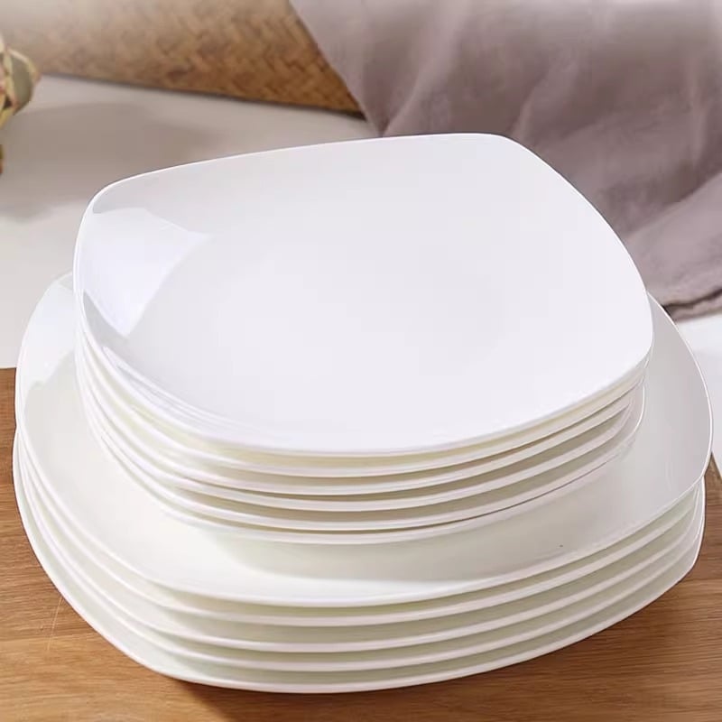 Set tanjura od bone china Yue Han, kvadratnog oblika, podglazurno završno premazivanje, jednobojni uzorak, pogodno za mikrovalnu pećnicu