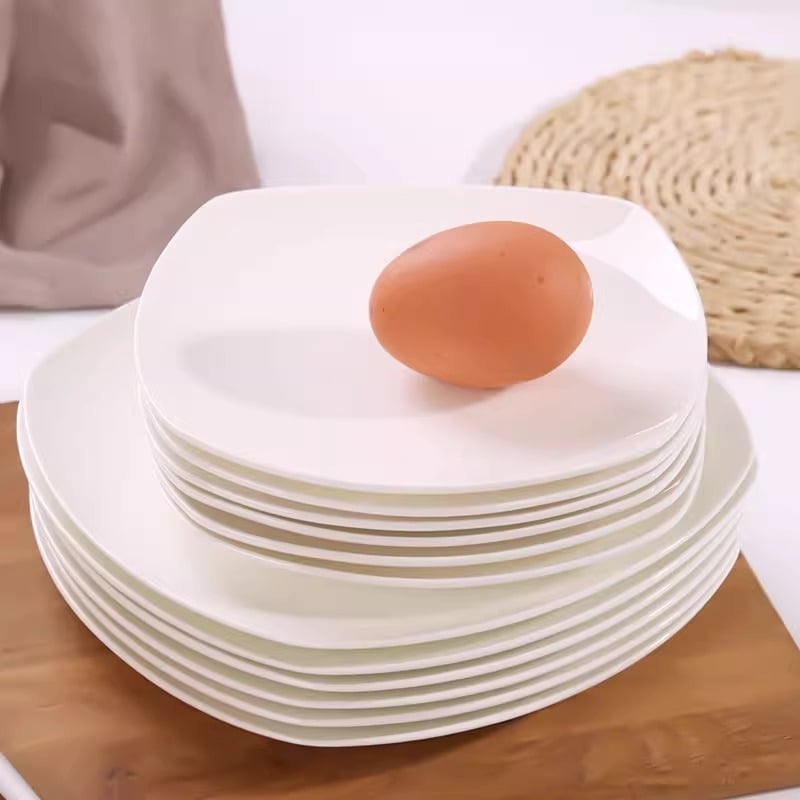 Set tanjura od bone china Yue Han, kvadratnog oblika, podglazurno završno premazivanje, jednobojni uzorak, pogodno za mikrovalnu pećnicu