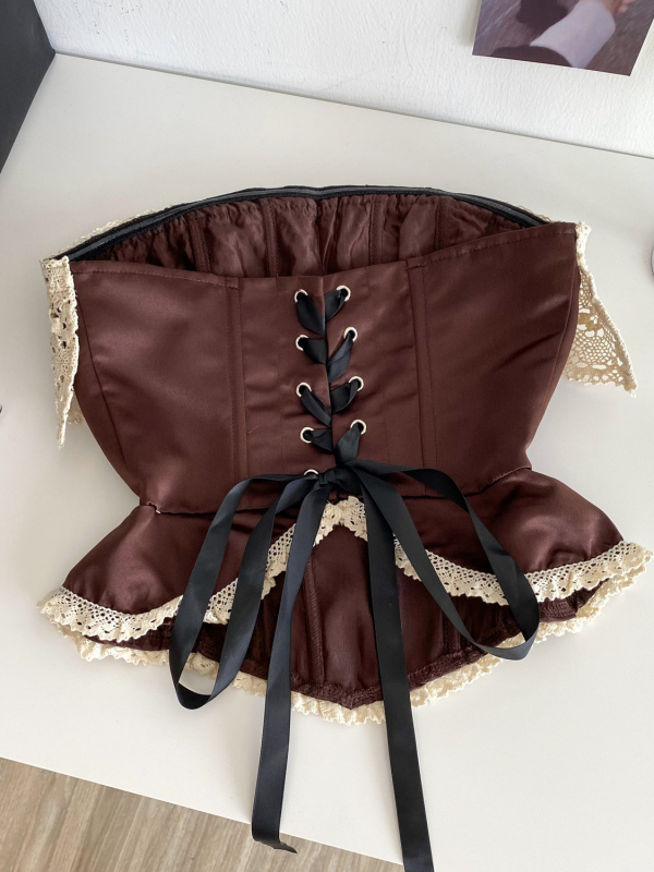 Csipkés horgolt korzet felső, fűzőzár, A-vonalú, levehető vállpántok, poliészter anyag