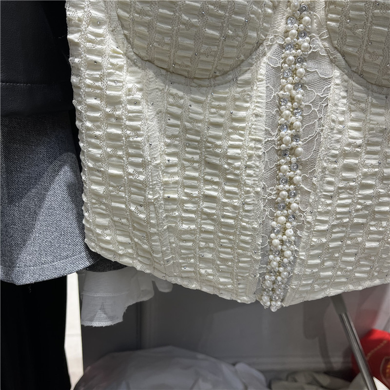 Tube top bez naramenica, uski kroj, mješavina tkanine s 30–50% spandeksa, mikroelastičan za žene