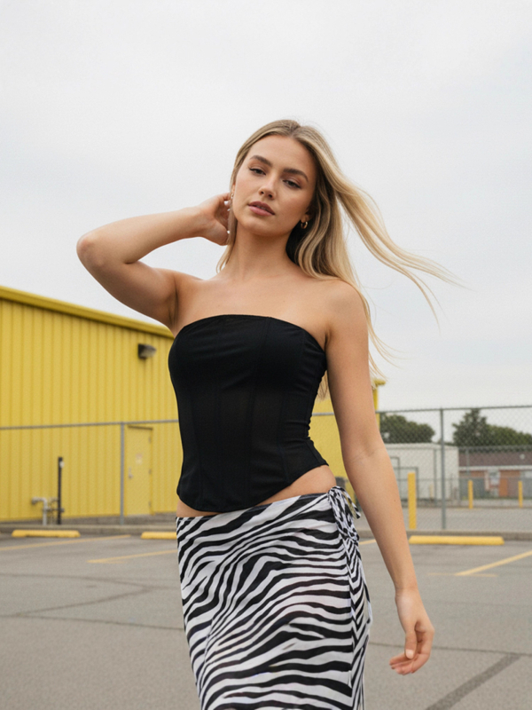 Kostimski shapewear s ugrađenim jastučićima za grudi, uski kroj, visok pojas, bez naramenica