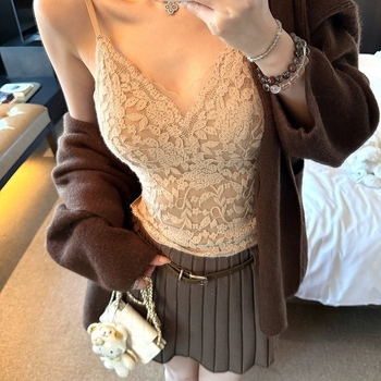 Dantelni top s V-izrezom, Spandex tkanina, 90–95% Spandex, srednje težine 181–200 g/m², za sve sezone