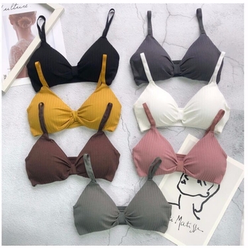 Sutien bez naramenica s dizajnom leđa; prozračan, podesiv; Milk Silk materijal; poliester 90-95%; 3/4 košarice, tanke oblikovane košarice