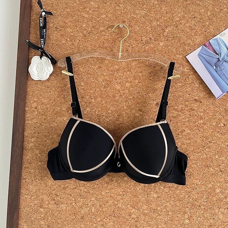 July bešavni pamučni grudnjak za žene — nježna podrška, prozračan, bočno oblikovanje, fiksne dvostruke naramenice, stražnje kopče s četiri reda kukica