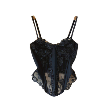 Ženski top s mrežastom izvezom i detaljem riblje kosti, fiksne naramenice, ljetni top