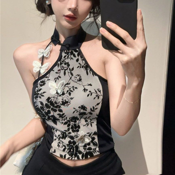 Κορμάκι με λαιμό halter, στενή γραμμή, κοντό μήκος 40–50 cm, πολυεστέρας, μοτίβο αστικό τοπίο