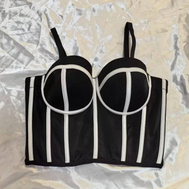 Pamut csontozott melltartó felső, 3/4 kosár, push-up és testformázás, levehető dupla pántok, hátul négy sor kapocs, európai–amerikai stílus