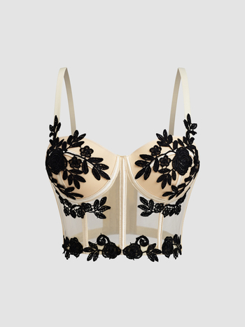 Csipkés virágos hímzett camisole átlátszó hálós anyaggal, szoros fazon