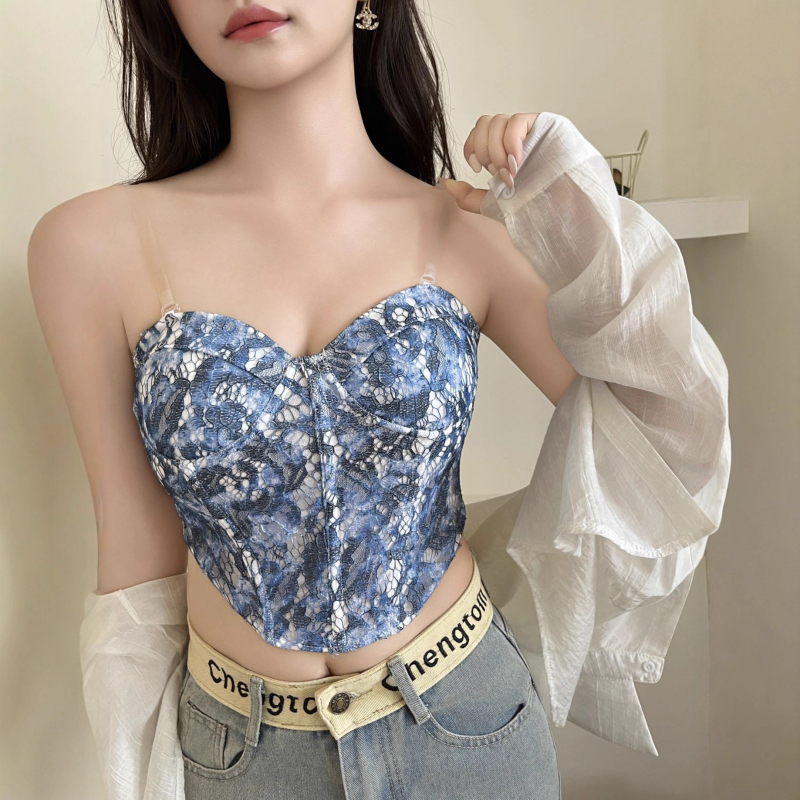 Kamisol felső levehető vállpántokkal, karcsú szabás, ultrakrát hossz, grafikus mintázat, poliészter-nylon-spandex keverék, 2025 tavasz, corset-ihletésű bordázott dizájn