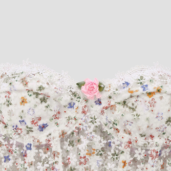 Csőtop, szűk fazon, hossza 40–50 cm, csipke mintázat, vállpánt nélküli