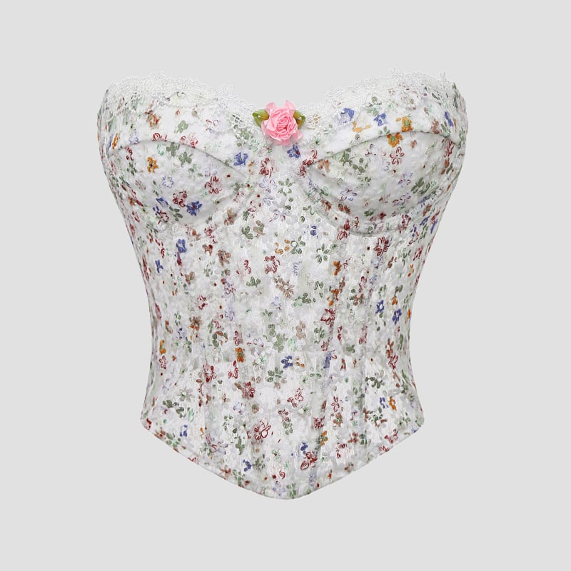 Csőtop, szűk fazon, hossza 40–50 cm, csipke mintázat, vállpánt nélküli