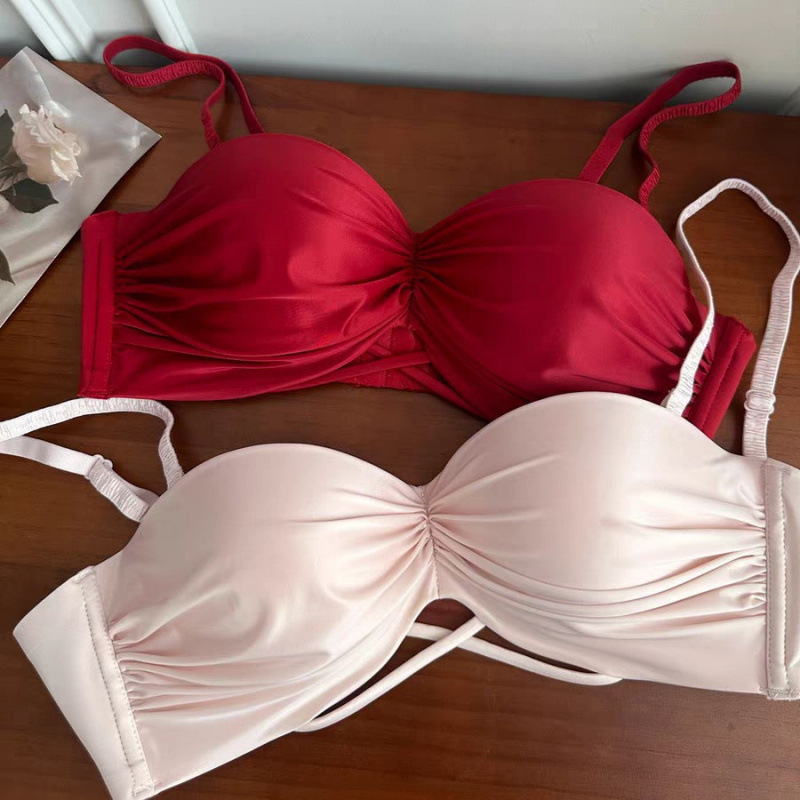 Sutien wireless cu cupă demi, satin de nailon, bretele detașabile și închidere cu trei rânduri la spate