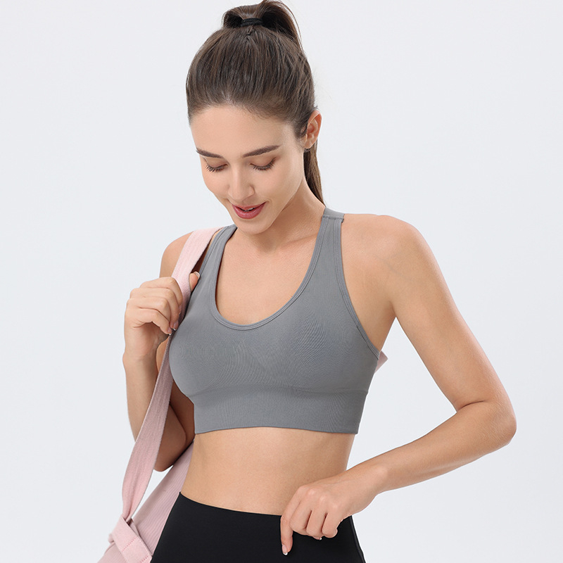 Bevielė sportinė liemenėlė bėgimui, kvėpuojanti nugara, drėgmę šalinantis audinys, 3/4 puodelio formuojami puodeliai, nailono audinys, fiksuoti dvigubi dirželiai