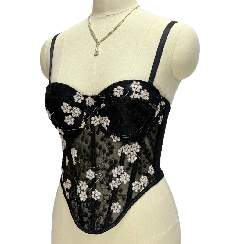 Τοπ χωρίς τιράντες τύπου σωλήνας με εσωτερική στήριξη ψαροκόκαλο, διάφανη δαντέλα με χρυσές κλωστές, φλοράλ μοτίβο, υπερ-κοντό μήκος, πολυεστέρας