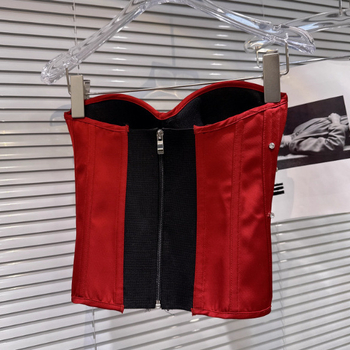Pamukasti top bez ramena s rhinestones i perlama, podrška struka u obliku riblje kosti i jastučić za prsa; pull-over stil, 3D uzorak, 70-80% pamuk, 20-30% poliester