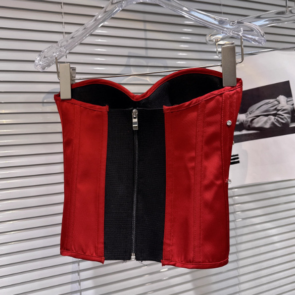 Pamukasti top bez ramena s rhinestones i perlama, podrška struka u obliku riblje kosti i jastučić za prsa; pull-over stil, 3D uzorak, 70-80% pamuk, 20-30% poliester