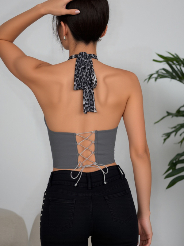 Halter top s leopard uzorkom i unutarnjim kopčama, uska silueta, poliester