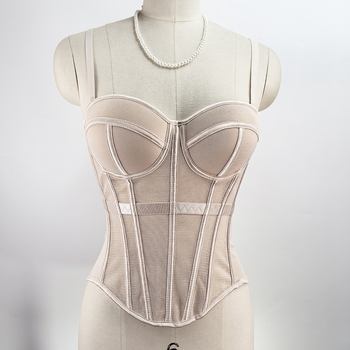 Корсет-потник с мрежесто плетиво, рибена кост, чашка 3/4, свалящи се двойни презрамки, закопчаване на 7 куки, вградени подплънки, стеснява талията и подчертава красив гръб