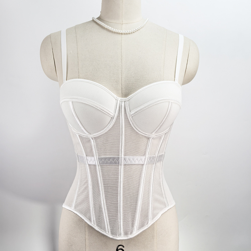 Корсет-потник с мрежесто плетиво, рибена кост, чашка 3/4, свалящи се двойни презрамки, закопчаване на 7 куки, вградени подплънки, стеснява талията и подчертава красив гръб