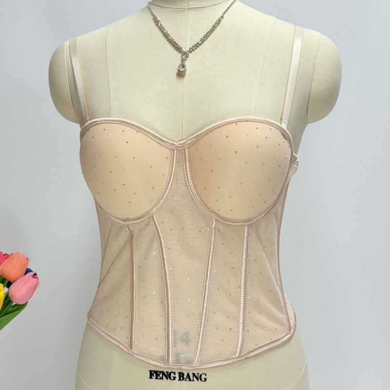 Fishbone Corset с кристали, мрежеста материя, сваляеми двойни презрамки, задно четириредово закопчаване с куки и очи, чашки 1/2 с тънък формован дизайн