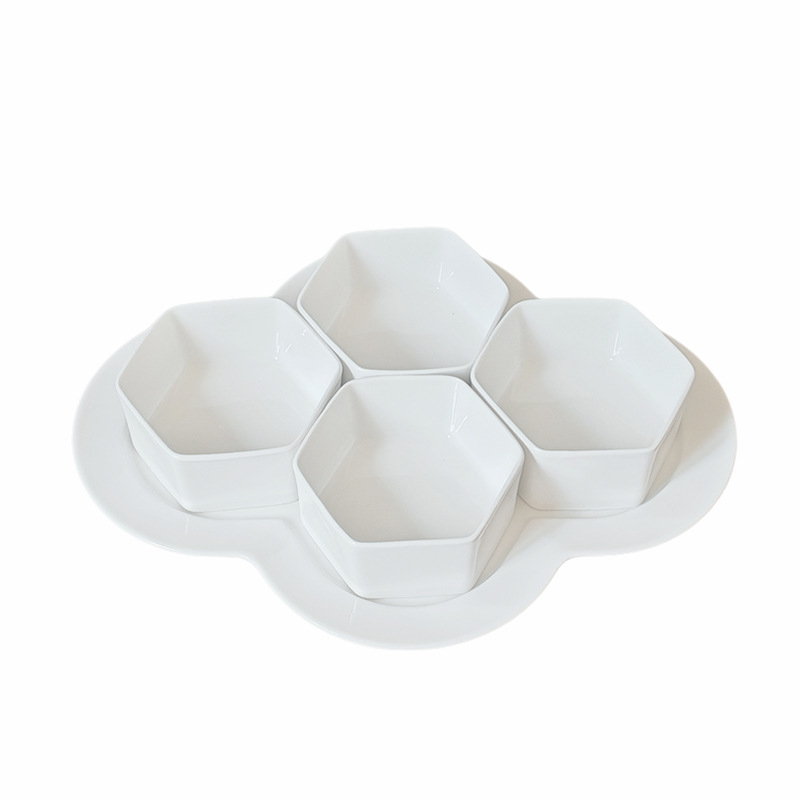 Porcelanski set tanjura s četiri odjeljka, nepravilan oblik, pogodan za mikrovalnu pećnicu, podglazurni završni sloj, stil Novi kineski stil