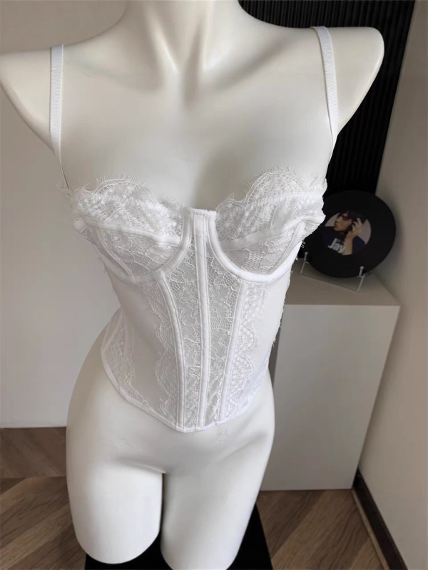 Seksi čipkasti shapewear top s kostima, bez žice, otvorenih leđa, kratki top