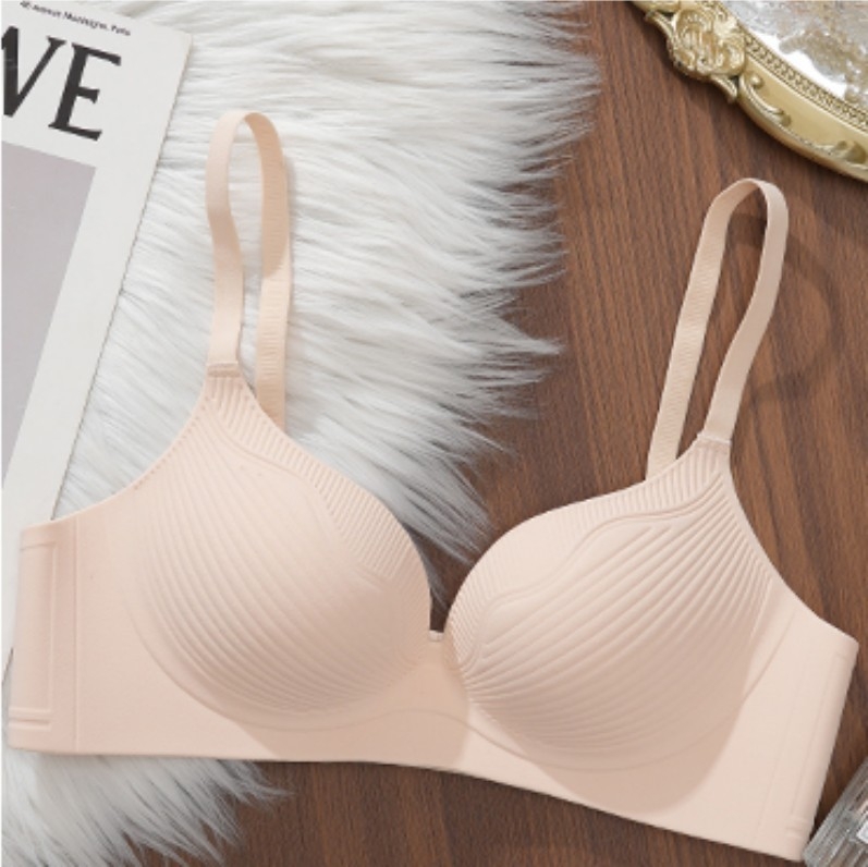 Bezšavni push-up grudnjak za mali bust, jednoplošni dizajn, mekana podrška (3/4 košarice, tanka oblikovana košarica, najlon tkanina, fiksne dvostruke naramenice, stražnje kopče u tri reda)