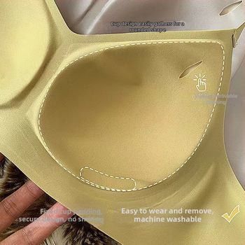 Be siuvimo nailoninė liemenėlė su minkšta atrama, pilnas puodelis, ploni formuojantys puodeliai su putų įdėklu, nugaros keturių eilių kabliukai, fiksuoti dvigubi dirželiai, kvėpuojanti ir patogi