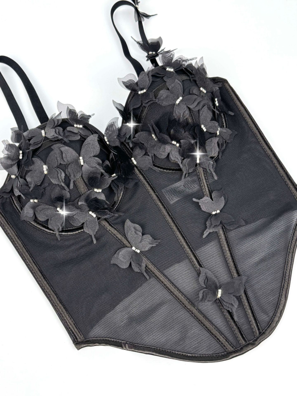 Ženski bustier u sling stilu s kostima i kristalima leptira; uski kroj; kratka duljina