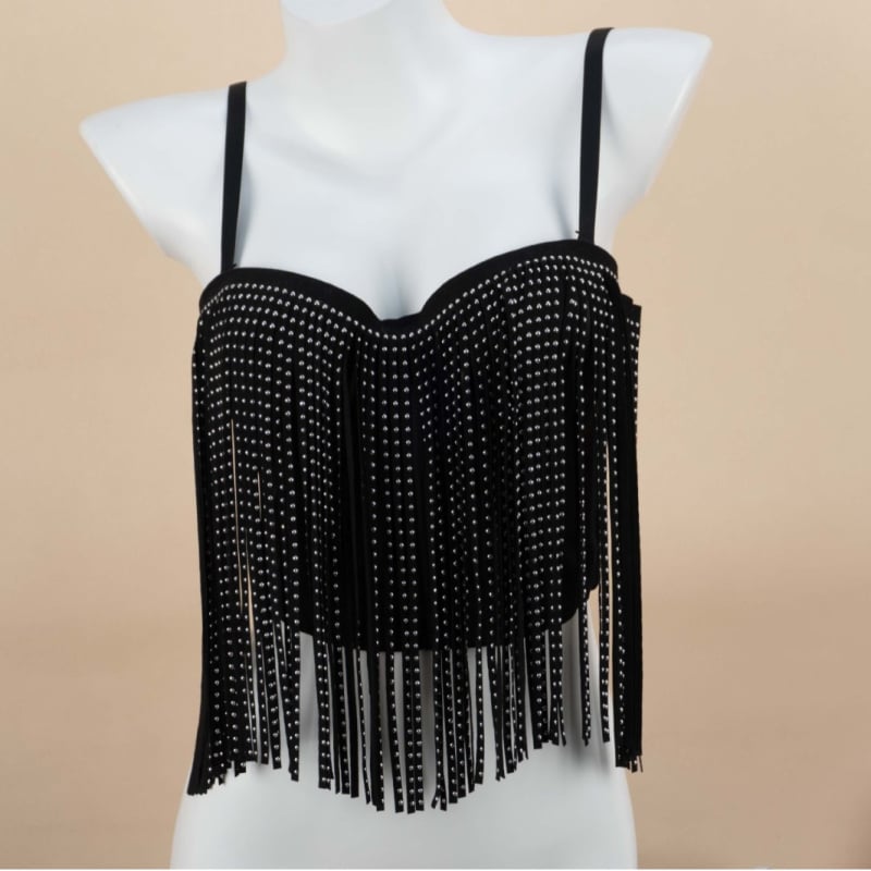 Корсет с вериги и пискюли, подплатени чашки за повдигане, пет реда закопчалки на гърба, свалящи се двойни презрамки, чашки 3/4, полиестерна плувна материя