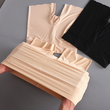 Ženske bešivne sigurnosne šortse, srednji rise, Ice Silk tkanina, 87% najlon; bezšivna konstrukcija; podstava prepona 95% pamuk