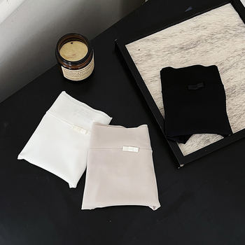 Ženske čipkaste bokserice sa srednjim strukom, prozračne i antibakterijske; Ice Silk tkanina, Nylon 70–80% glavni materijal, pamukova podstava prepona