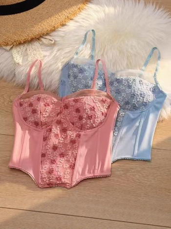 Čipkasti top s ojačanjem i ugrađenim jastučićima za prsa – žene, slim-fit, ultra kratki kroj, cvjetni uzorak