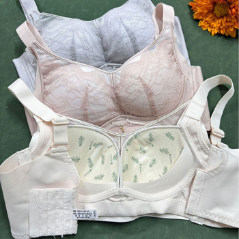 Бюстгальтер за оформяне, безжичен дизайн, пълна чашка, тънка формована чашка, закопчаване гръб четири реда куки