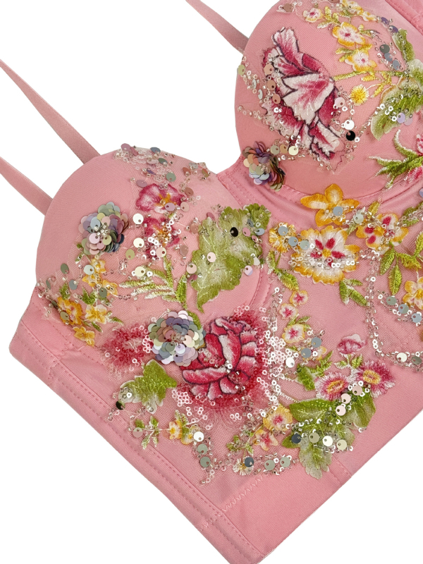 Top s tankim naramenicama, ručno izvezenim cvjetnim i perlicama, s kostnom podrškom (boning), retro stil, uski kroj, poliester 80–90%