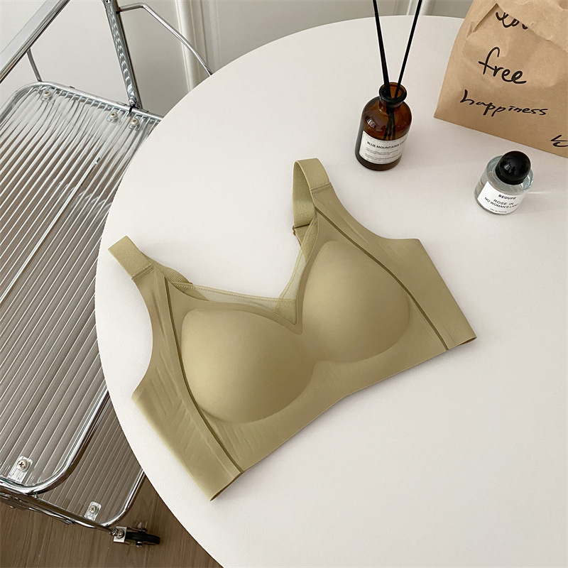 Najlon grudnjak s 3/4 tankim oblikovanim košaricama, fiksni dvostruki naramenici, stražnje četiri kopče, podstava Spandex 30–50%