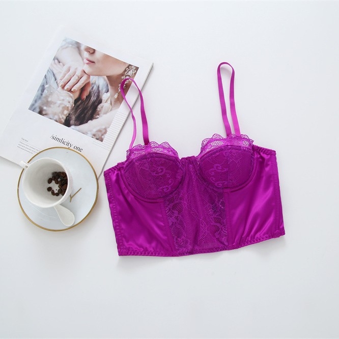 Push-Up čipkovaná podprsenka s tenkými tvarovanými košíčkami, košíky 3/4, bočná výstuž, pevné dvojité ramienka