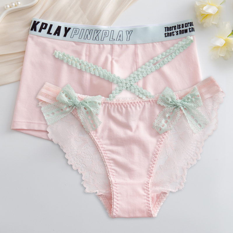 Muške boxerice niskog struka s mašnicom i ženske gaćice s floralnim printom – parni set