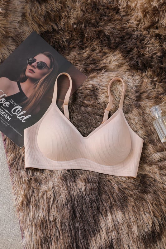 Bešavne grudnjaci za mali bust, duboki V, push-up, 3/4 košarica, tanko oblikovana šalica, fiksne naramenice, prozračni najlon
