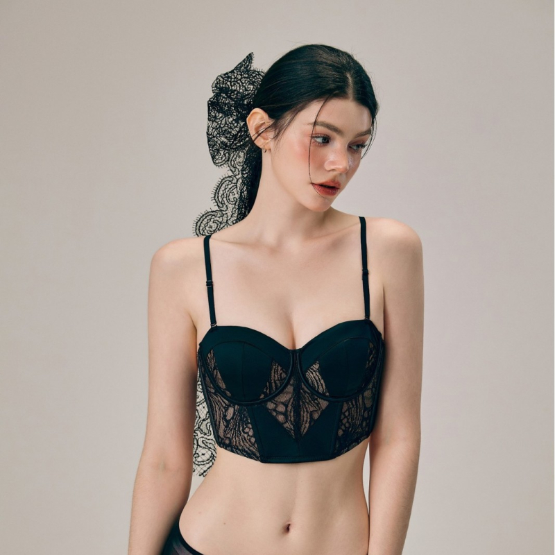 Бюстие с леопардов принт и костички, нейлон/полиамид, пълна чашка с тънки формообразуващи чаши, подплата Modal, задна закопчалка с четири реда куки