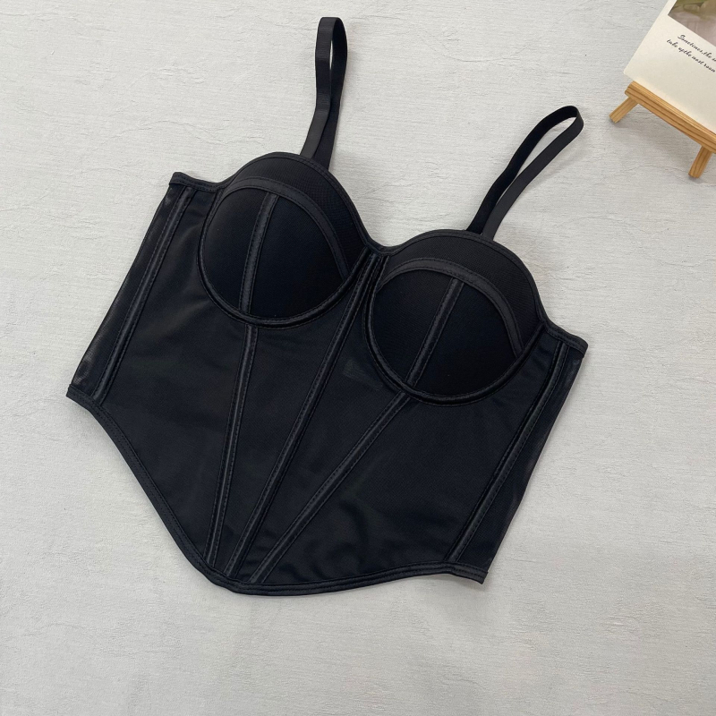 Мрежест корсет‑бюстгальтер за оформяне с рибени кости, четири реда закопчаване на гърба, подвижни двойни презрамки, чаши от памук; основен плат полиестер 90–95%; дишащ и оформящ