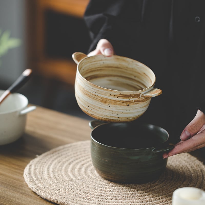 Jaapani stiilis keraamiline supika kahe käepidemega, ümmargune, värvilise glasuuriga, mikrolaineahjus sobiv