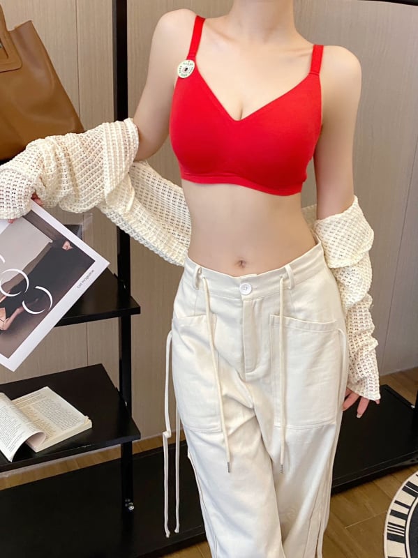 Bešveidė liemenėlė dideliems dydžiams, 3/4 puodelio forma, plonas formavimas, fiksuoti dirželiai, nugaros trijų eilių užsegimas