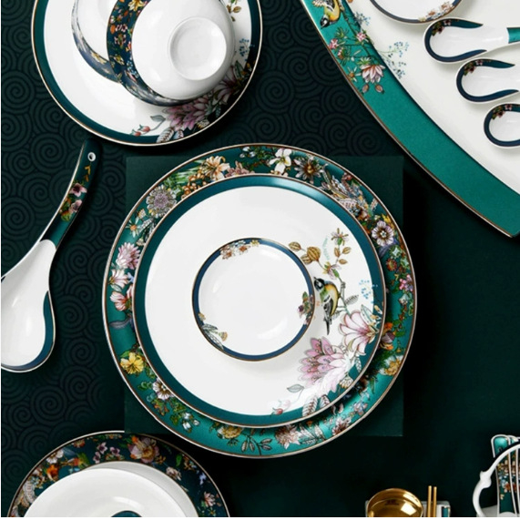 Jun Porcelán csontporcelán négy darabos étkészlet, kerek forma, virágmintázat, mikrohullámú sütőbe tehető