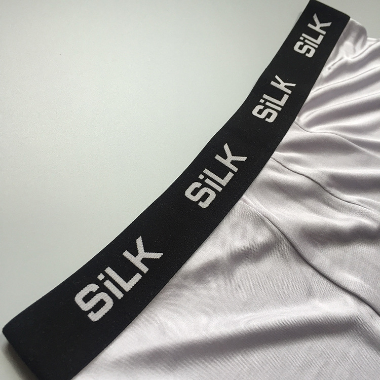 Férfiaknak szóló Mulberry Silk selyem boxeralsónemű, középső derekú, légáteresztő, kötött anyag, hímzett dizájn