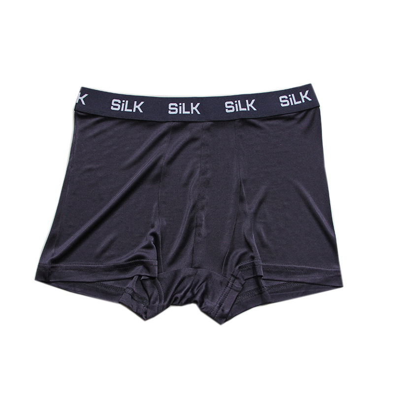 Férfiaknak szóló Mulberry Silk selyem boxeralsónemű, középső derekú, légáteresztő, kötött anyag, hímzett dizájn